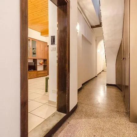 Appartamento Carro Apartment, In The Heart Of
