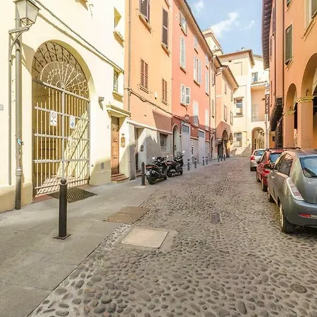 Appartamento Carro Apartment, In The Heart Of Bologna