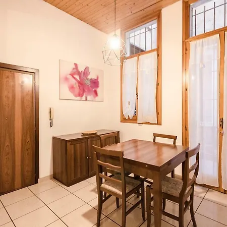 Appartamento Carro Apartment, In The Heart Of *
